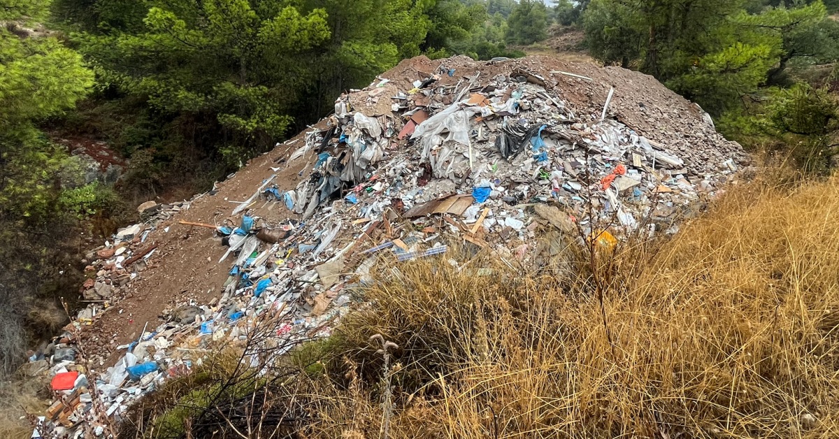 06-10-2025 ΔΕΛΤΙΟ ΤΥΠΟΥ ΘΕΜΑ: ΥΠΟΘΕΣΗ ΠΑΡΑΝΟΜΗΣ ΑΠΟΘΕΣΗΣ ΜΠΑΖΩΝ ΣΤΗ ΔΙΚΑΙΟΣΥΝΗ - ΜΗΔΕΝΙΚΗ ΑΝΟΧΗ ΣΕ ΕΝΕΡΓΕΙΕΣ ΠΟΥ ΘΕΤΟΥΝ ΣΕ ΚΙΝΔΥΝΟ ΠΕΡΙΒΑΛΛΟΝ ΚΑΙ ΠΟΛΙΤΕΣ